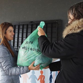 >Vecinos solidarios